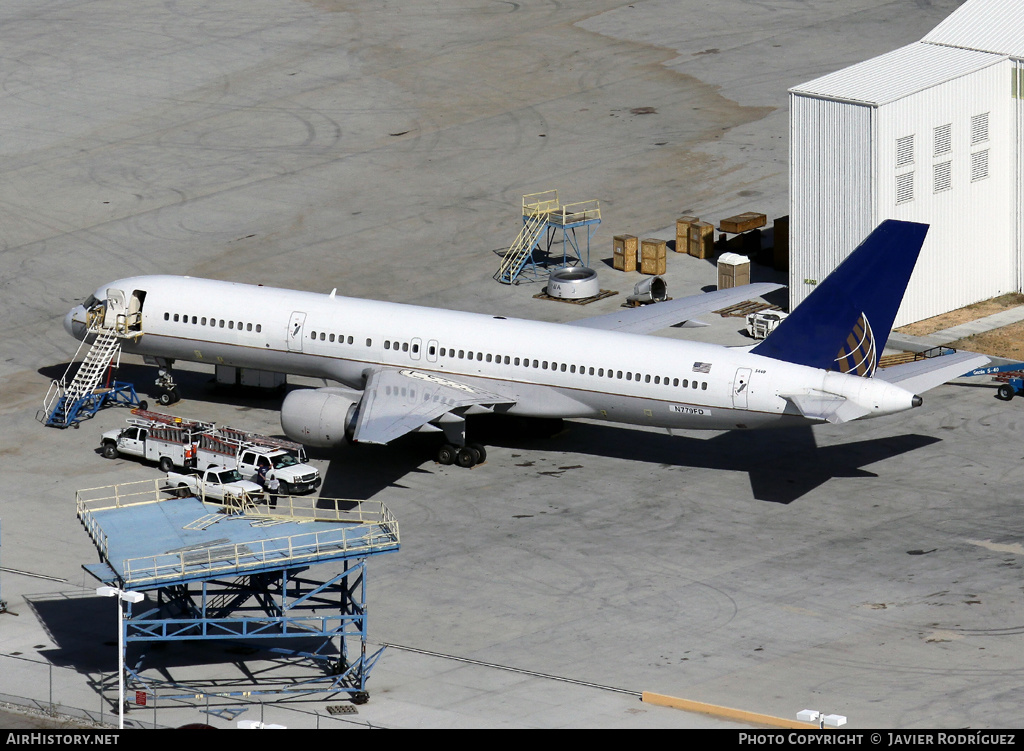 Aircraft Photo of N779FD | Boeing 757-222(SF) | AirHistory.net #640518