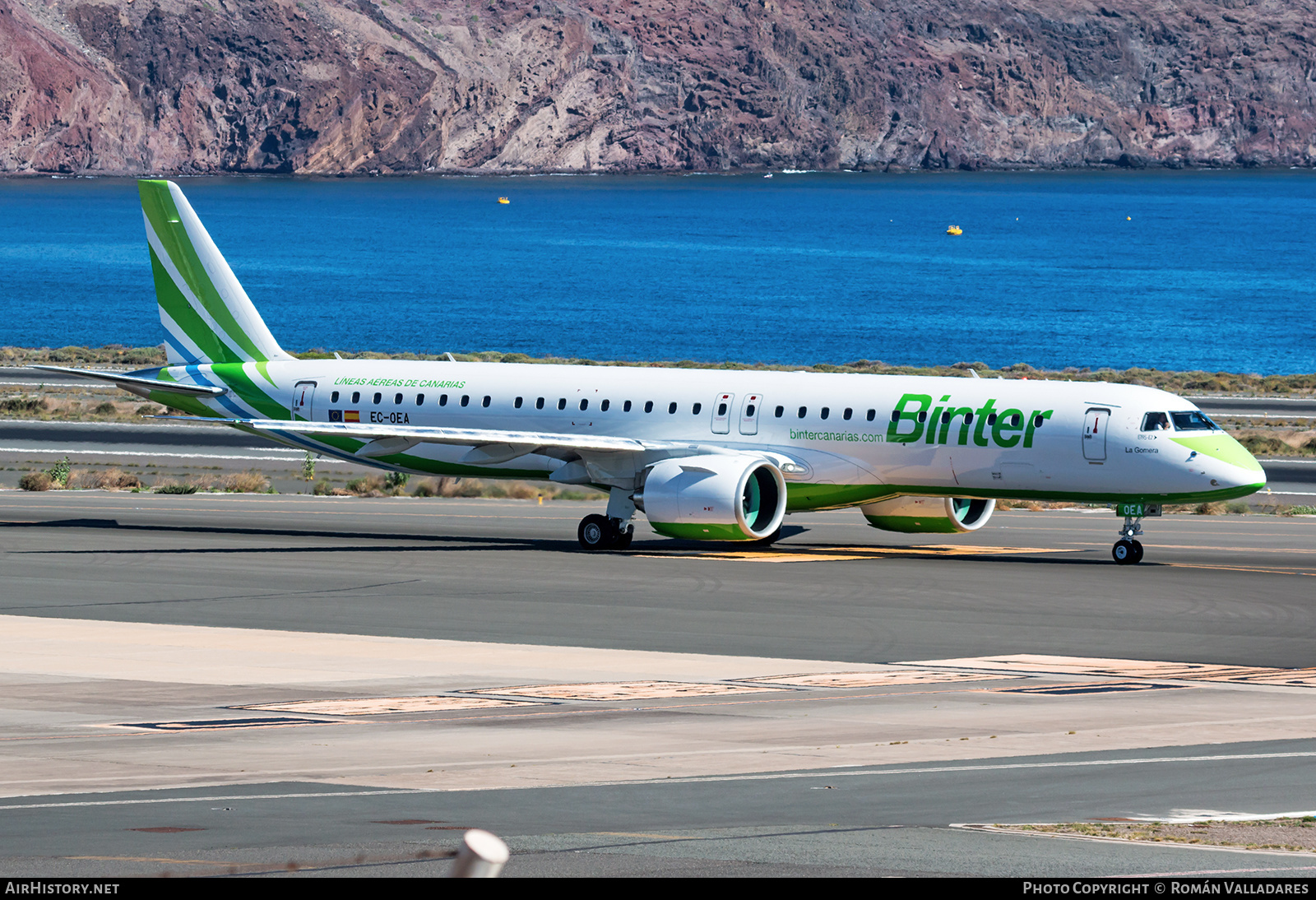 Aircraft Photo of EC-OEA | Embraer 195-E2 (ERJ-190-400) | Binter Canarias | AirHistory.net #640540