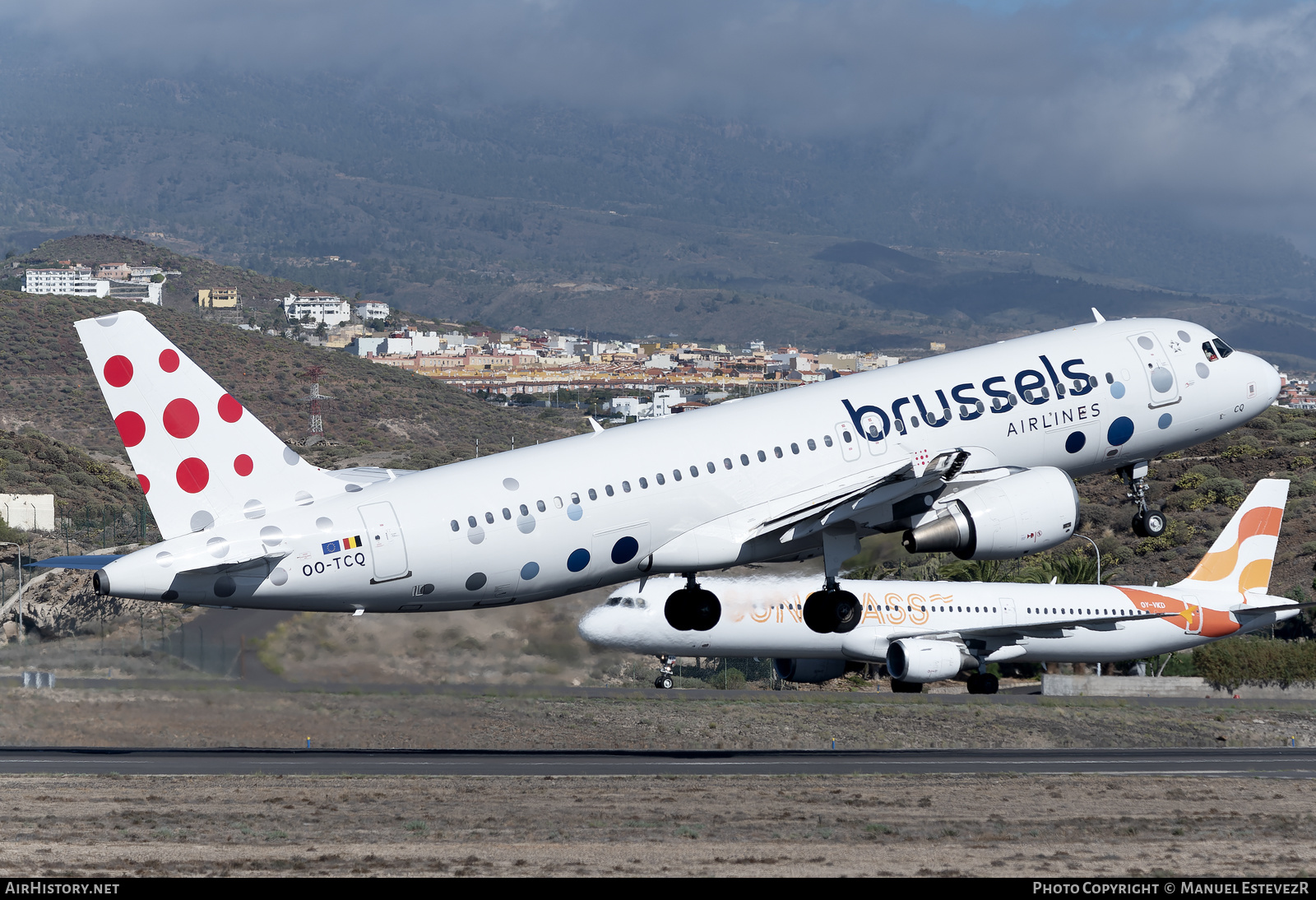 Aircraft Photo of OO-TCQ | Airbus A320-214 | Brussels Airlines | AirHistory.net #640570