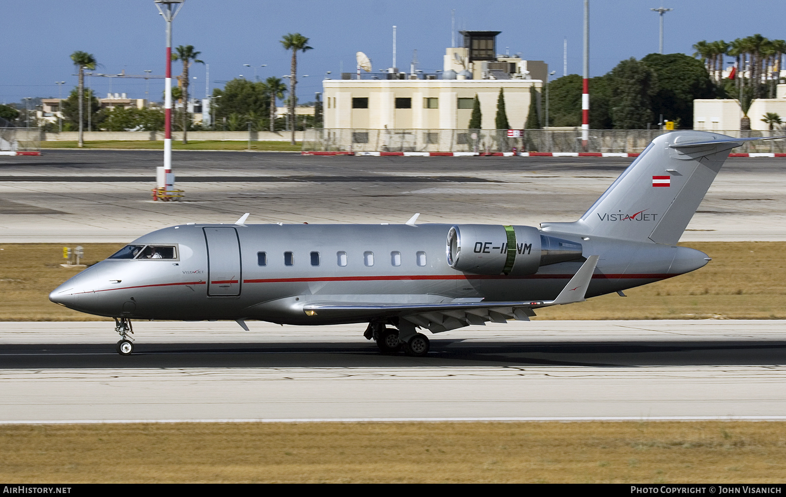 Aircraft Photo of OE-INM | Bombardier Challenger 605 (CL-600-2B16) | VistaJet | AirHistory.net #640572