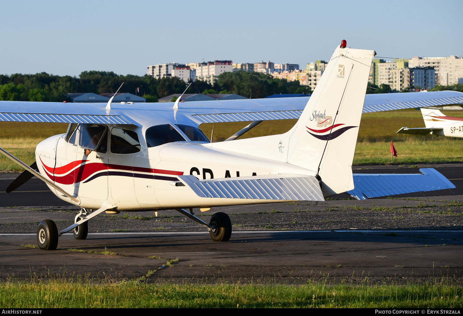 Aircraft Photo of SP-ALA | Cessna 172S Skyhawk SP | AirHistory.net #640582