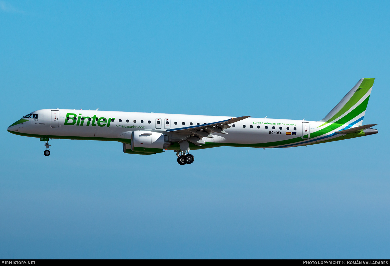 Aircraft Photo of EC-OEC | Embraer 195-E2 (ERJ-190-400) | Binter Canarias | AirHistory.net #640619