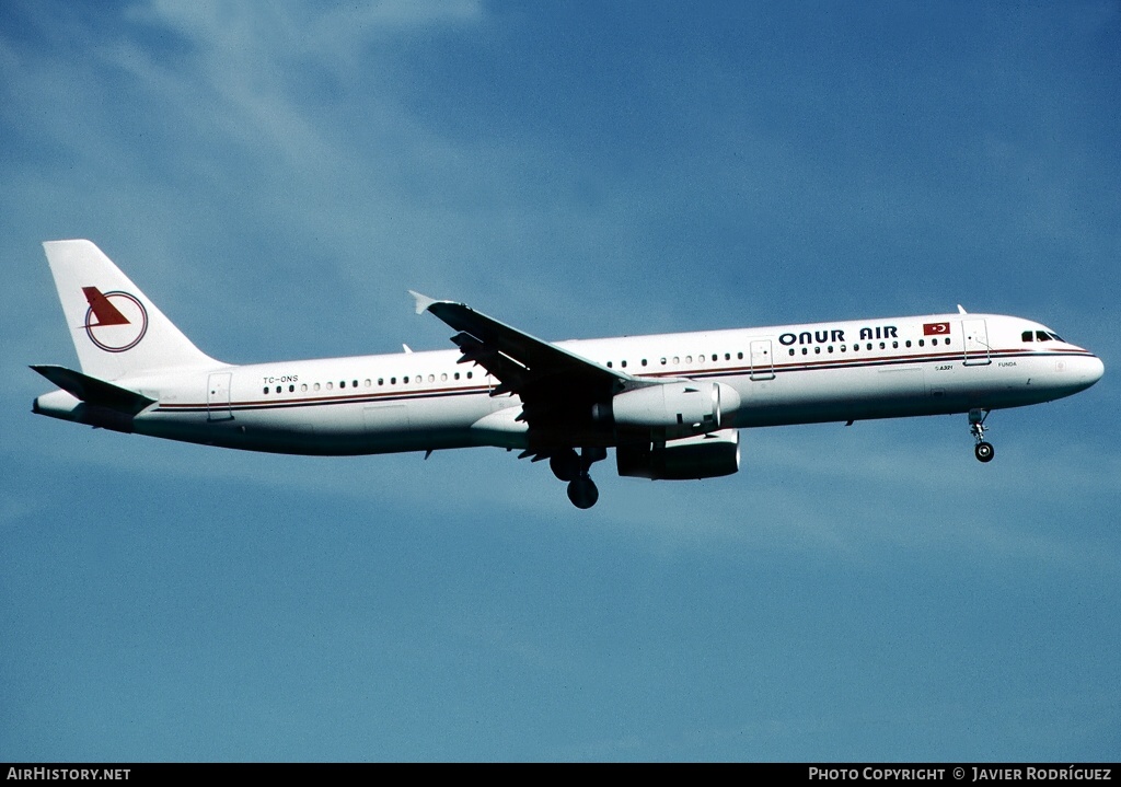 Aircraft Photo of TC-ONS | Airbus A321-131 | Onur Air | AirHistory.net #640788