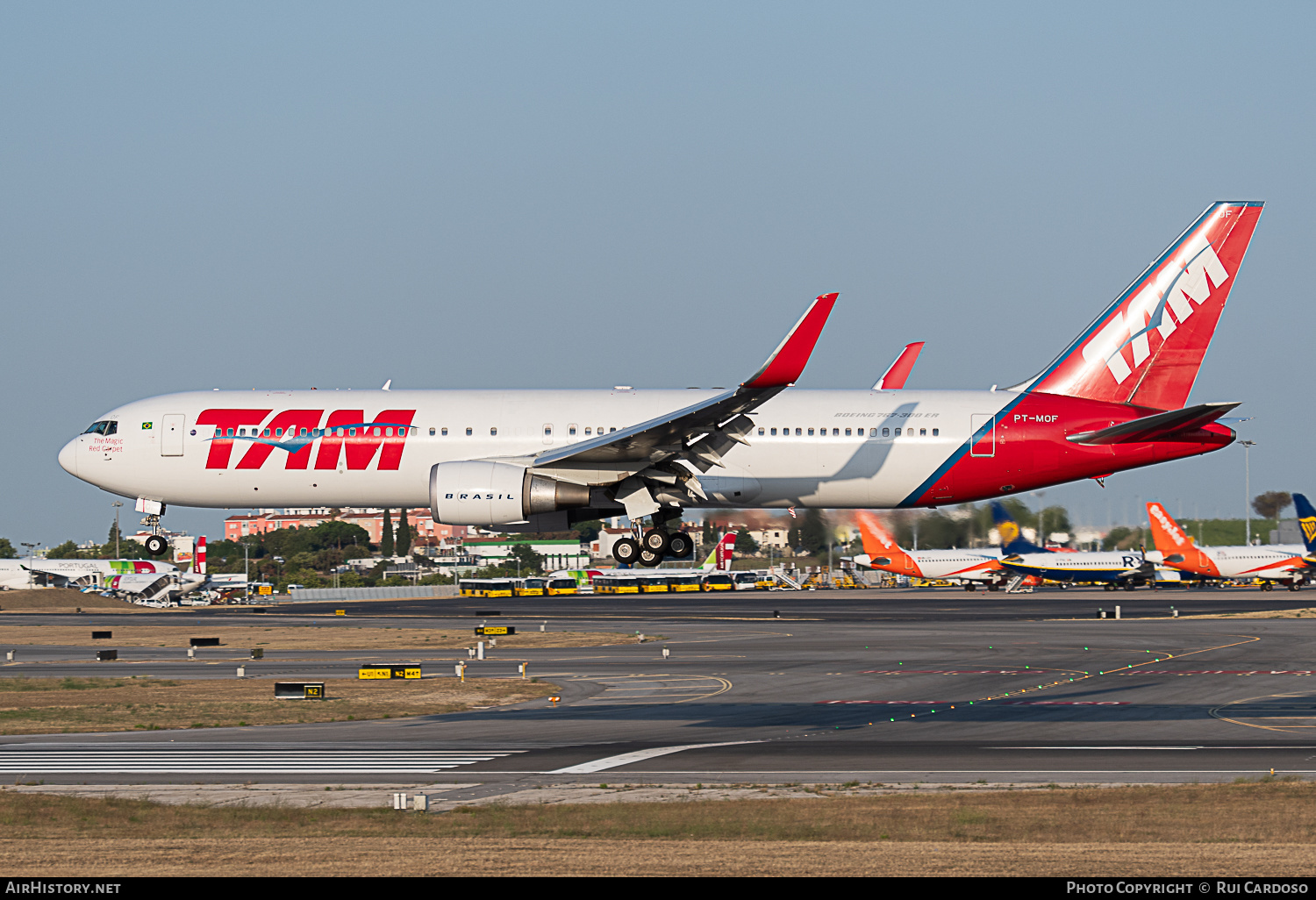 Aircraft Photo of PT-MOF | Boeing 767-316/ER | TAM Linhas Aéreas | AirHistory.net #640954