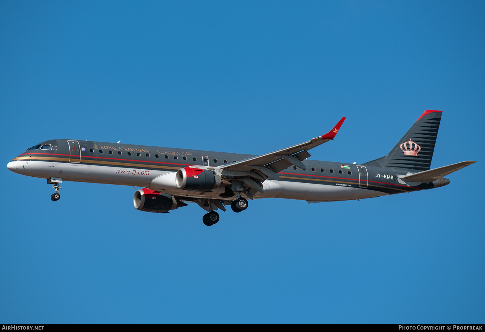 Aircraft Photo of JY-EMB | Embraer 195AR (ERJ-190-200IGW) | Royal Jordanian Airlines | AirHistory.net #640987