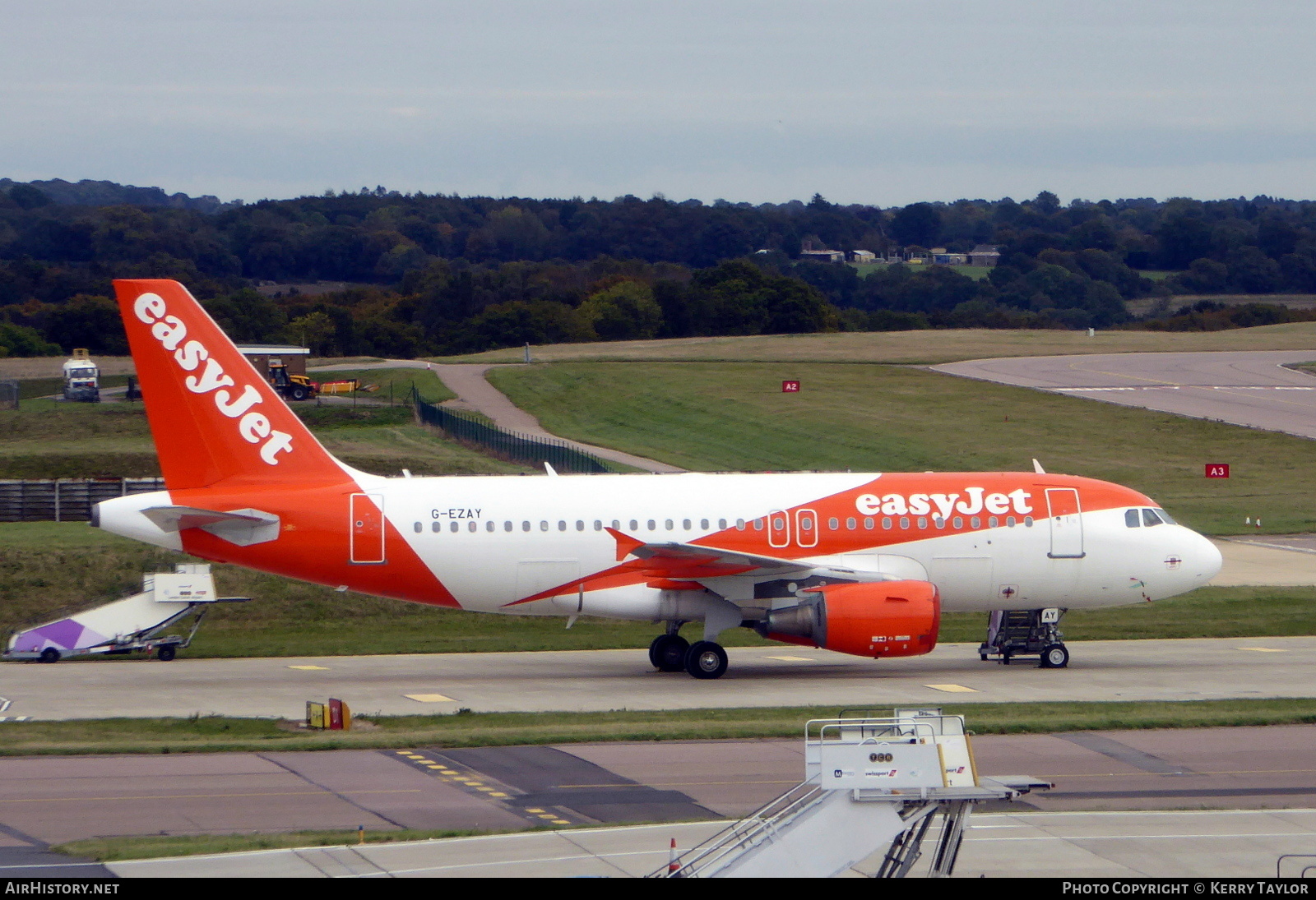 Aircraft Photo of G-EZAY | Airbus A319-111 | EasyJet | AirHistory.net #641081