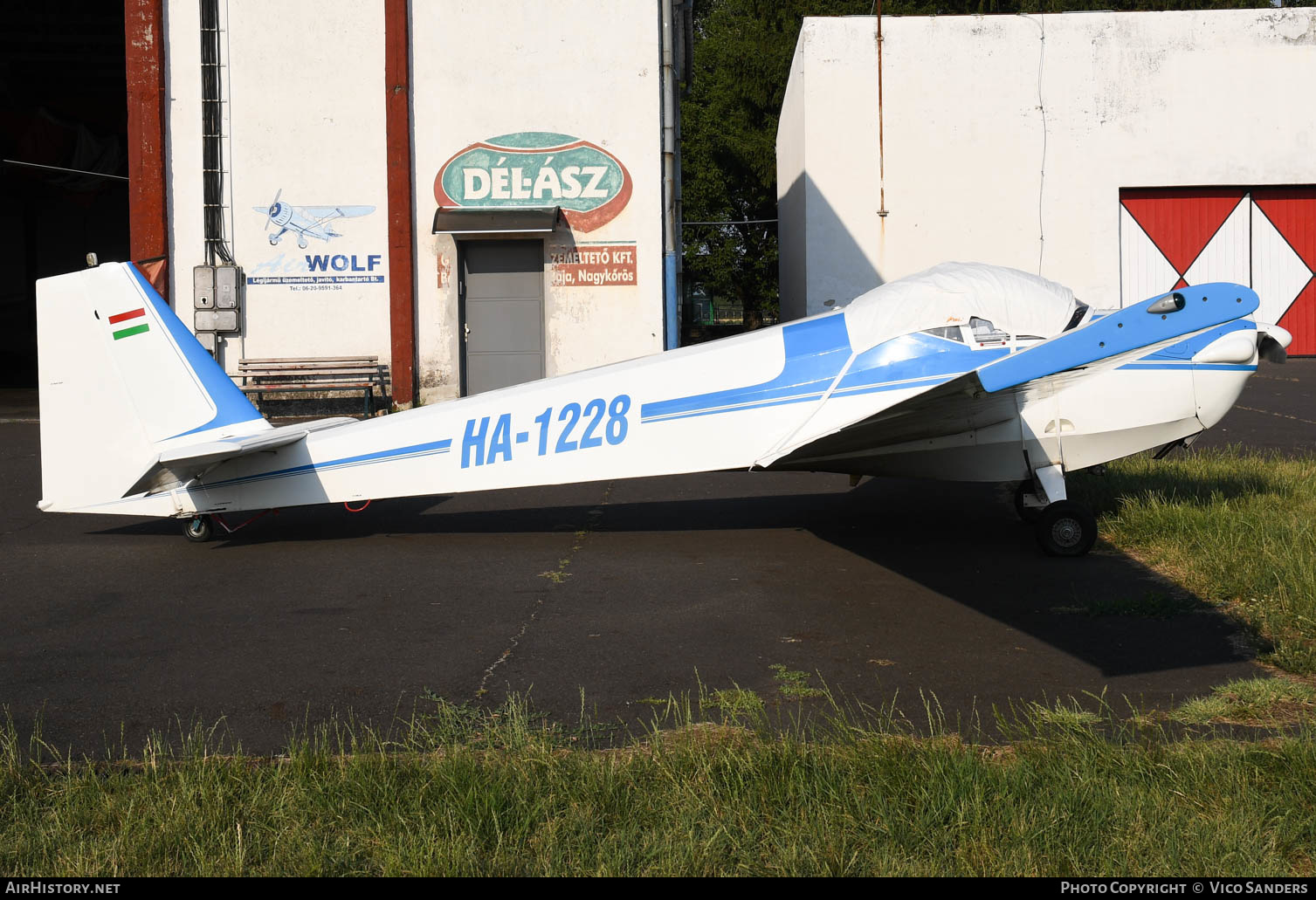 Aircraft Photo of HA-1228 | Scheibe SF-25C Falke | AirHistory.net #641094