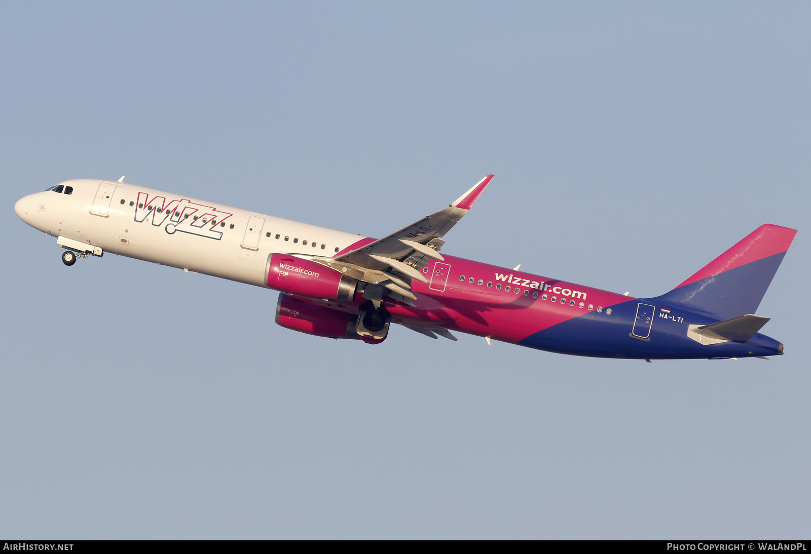 Aircraft Photo of HA-LTI | Airbus A321-231 | Wizz Air | AirHistory.net #641095