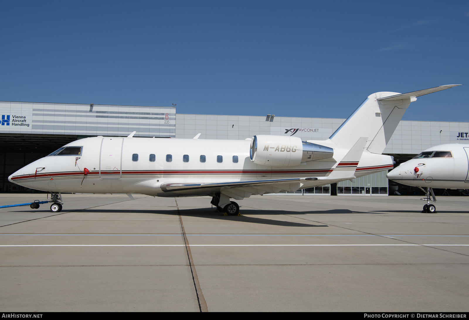 Aircraft Photo of M-ABGG | Bombardier Challenger 604 (CL-600-2B16) | AirHistory.net #641169