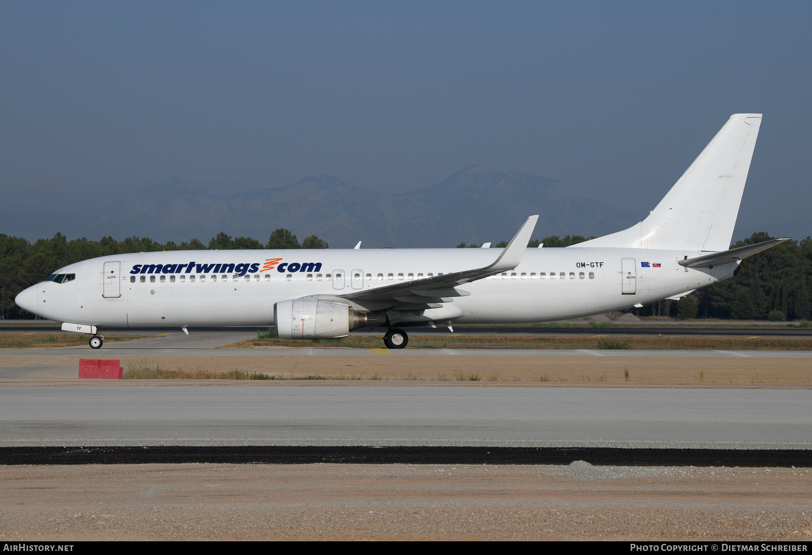 Aircraft Photo of OM-GTF | Boeing 737-86J | Smartwings | AirHistory.net #641207