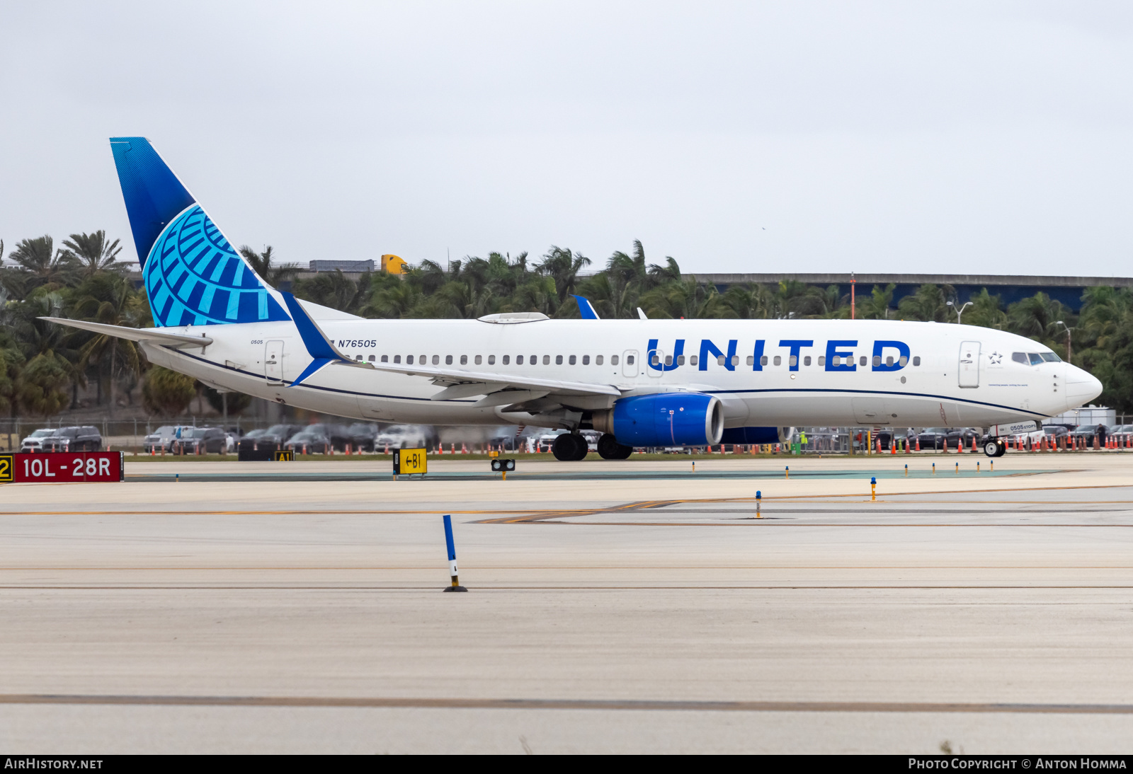Aircraft Photo of N76505 | Boeing 737-824 | United Airlines | AirHistory.net #641215