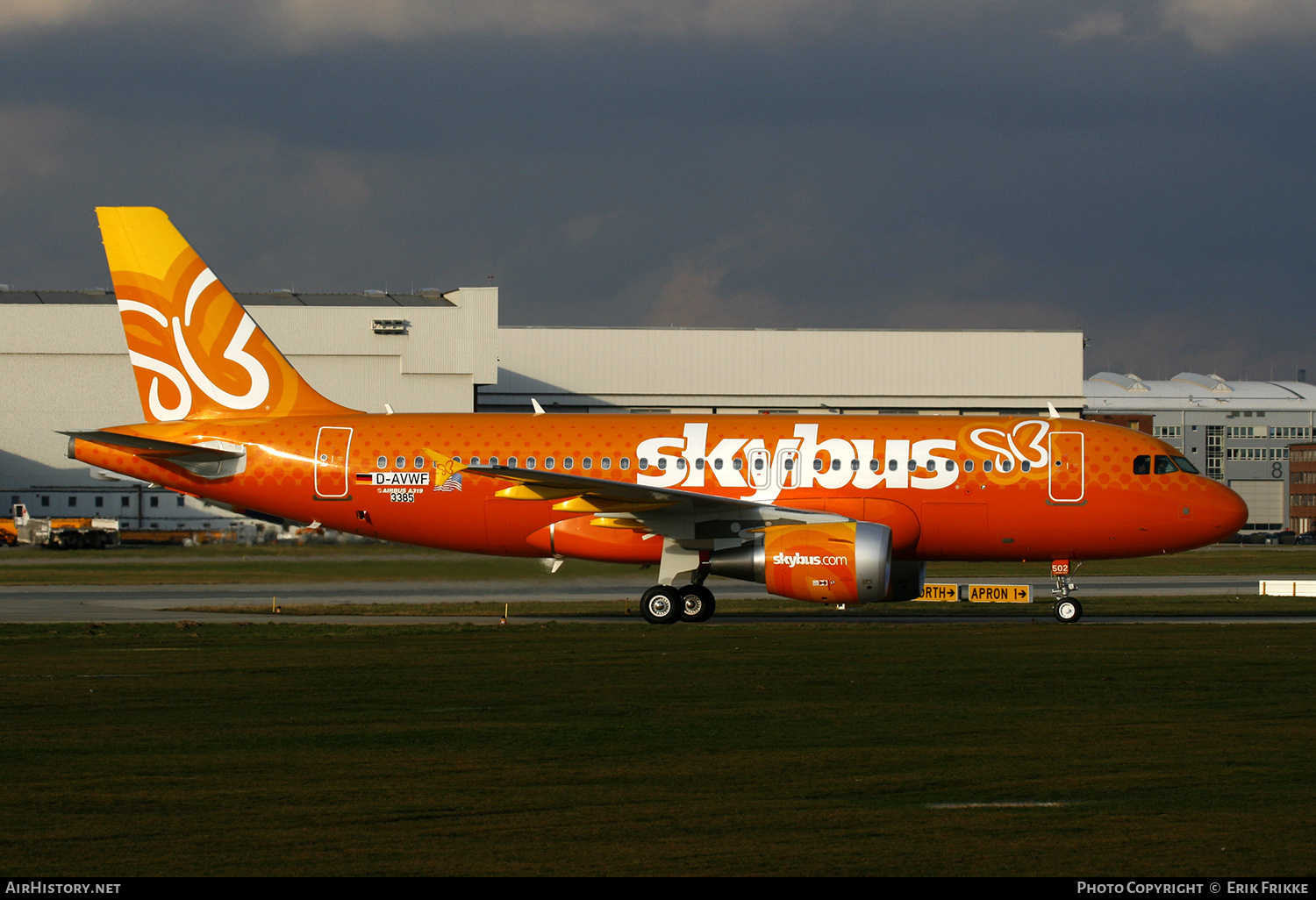 Aircraft Photo of D-AVWF | Airbus A319-112 | Skybus Airlines | AirHistory.net #641249