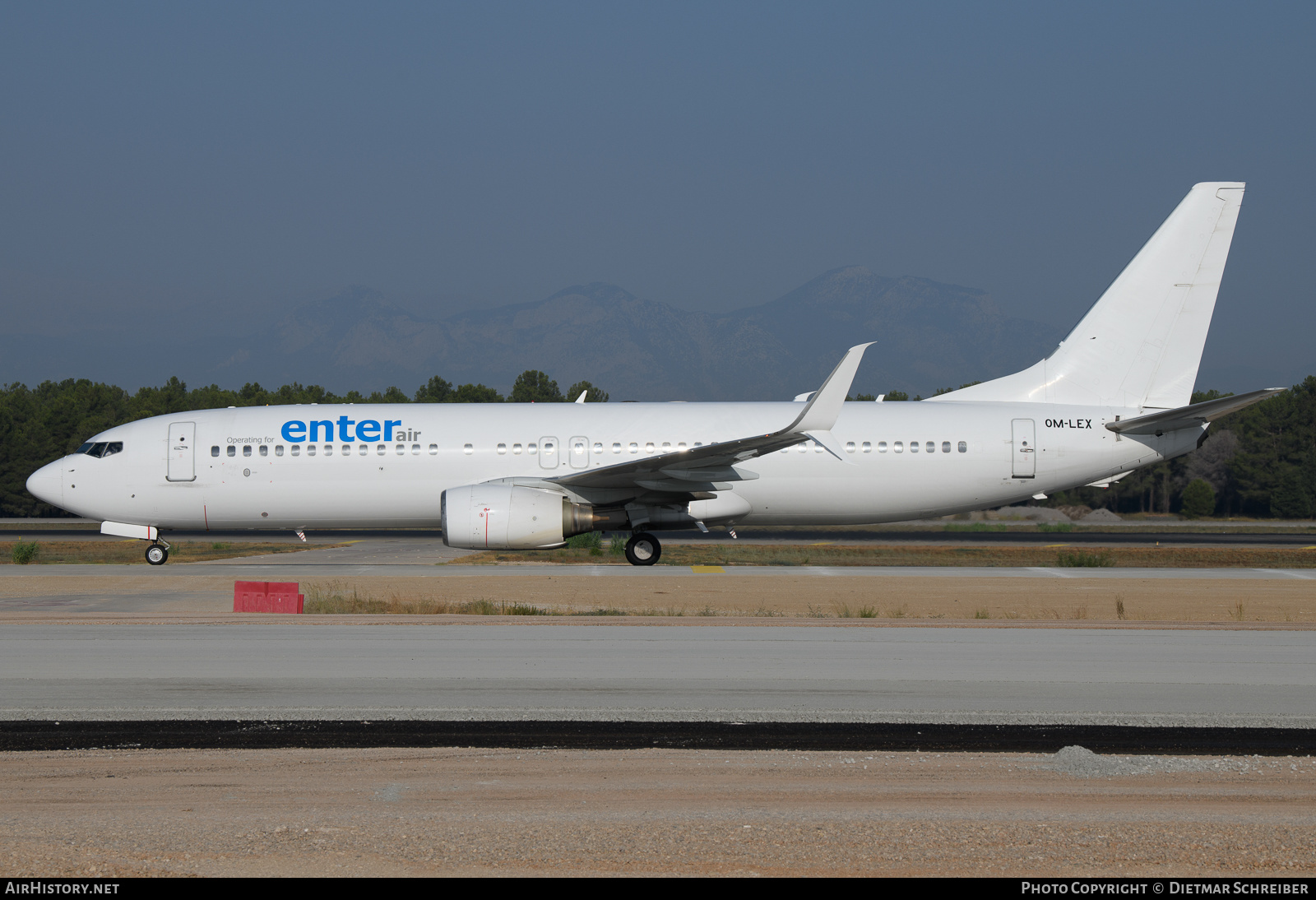 Aircraft Photo of OM-LEX | Boeing 737-8BK | Enter Air | AirHistory.net #641257