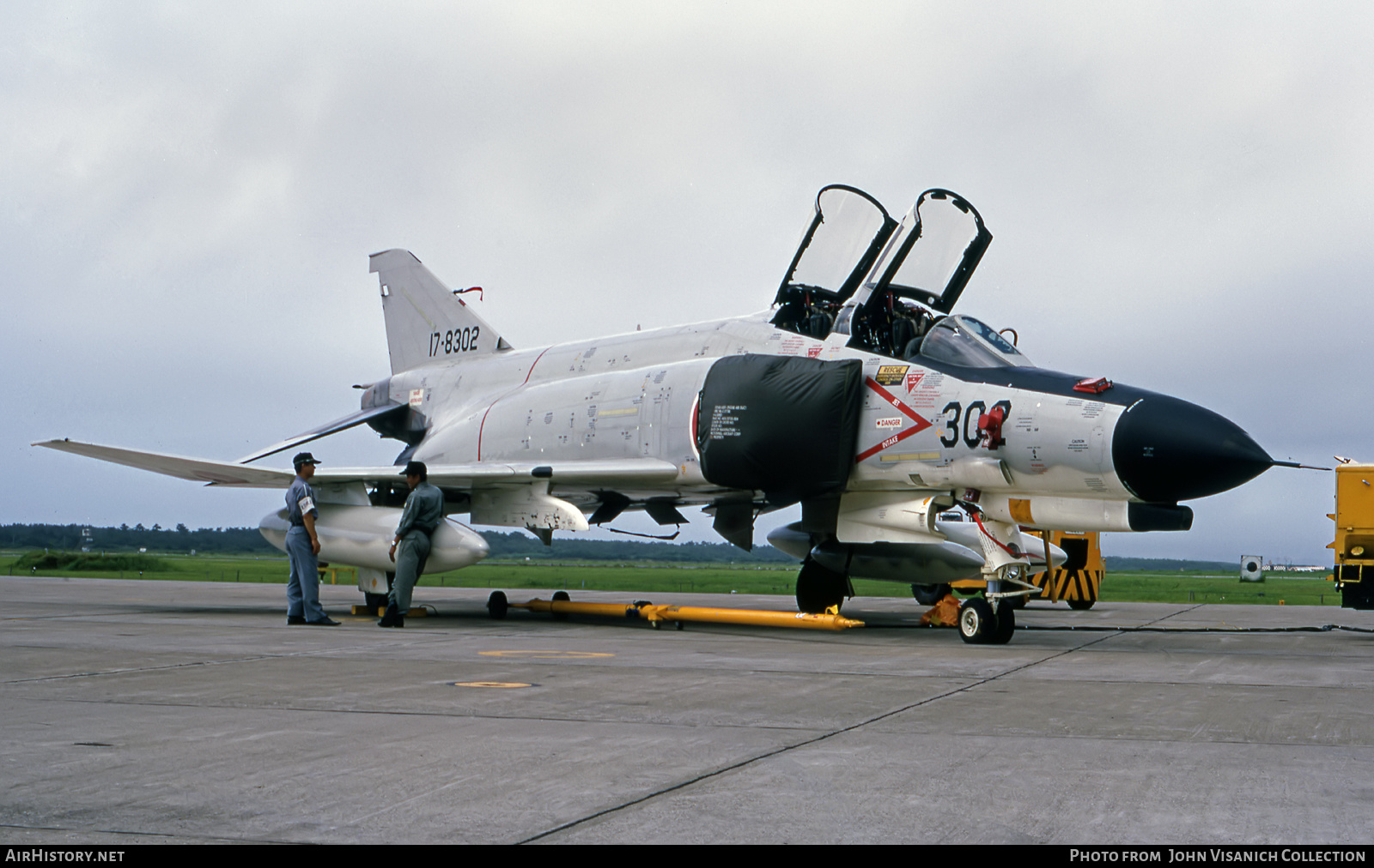 Aircraft Photo of 17-8302 | McDonnell Douglas F-4EJ Phantom II | Japan - Air Force | AirHistory.net #641272