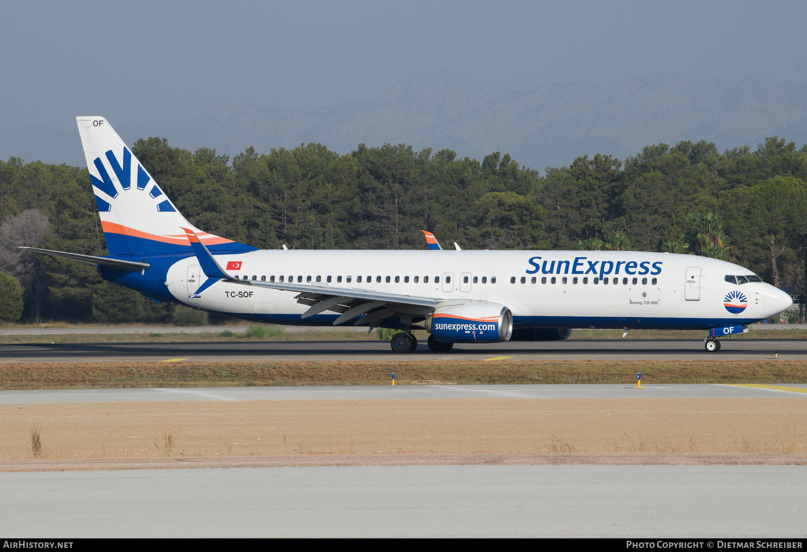 Aircraft Photo of TC-SOF | Boeing 737-8HC | SunExpress | AirHistory.net #641279