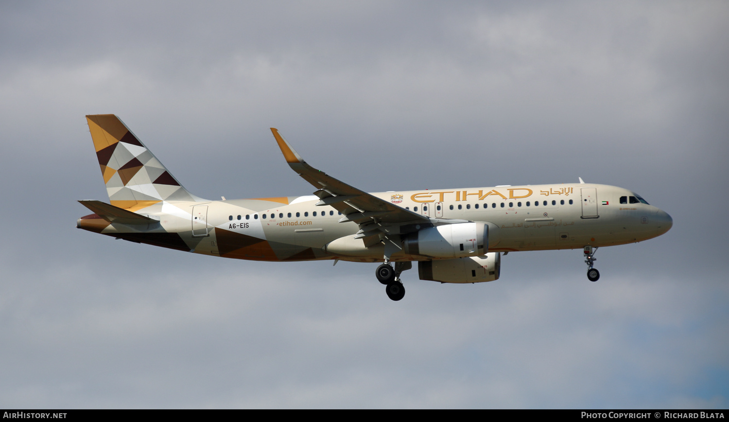 Aircraft Photo of A6-EIS | Airbus A320-232 | Etihad Airways | AirHistory.net #641430