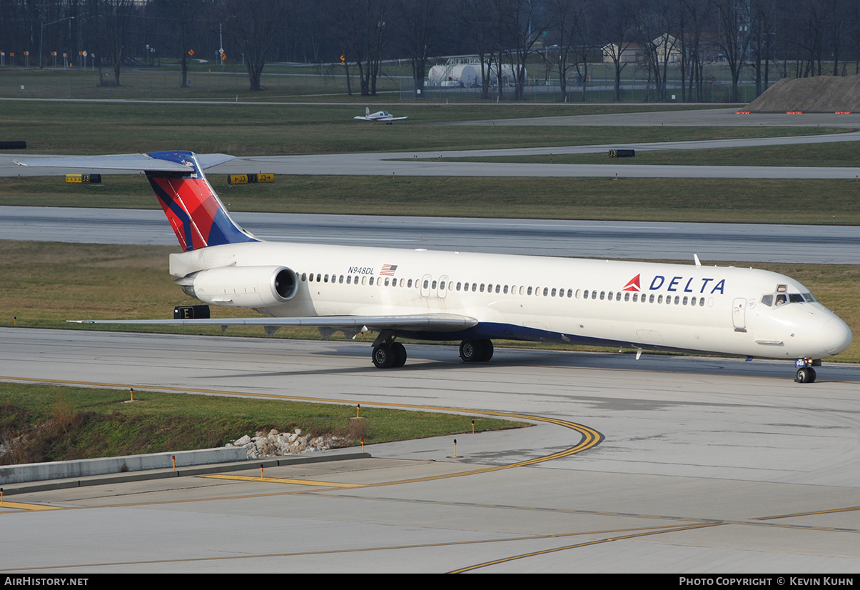 Aircraft Photo of N948DL | McDonnell Douglas MD-88 | Delta Air Lines | AirHistory.net #641672