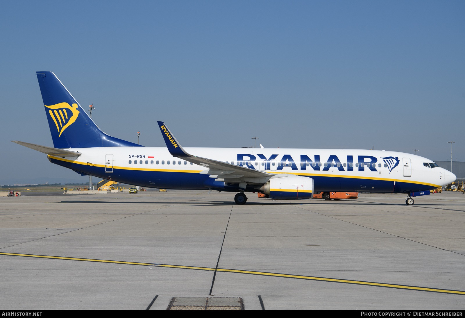 Aircraft Photo of SP-RSH | Boeing 737-8AS | Ryanair | AirHistory.net #641674