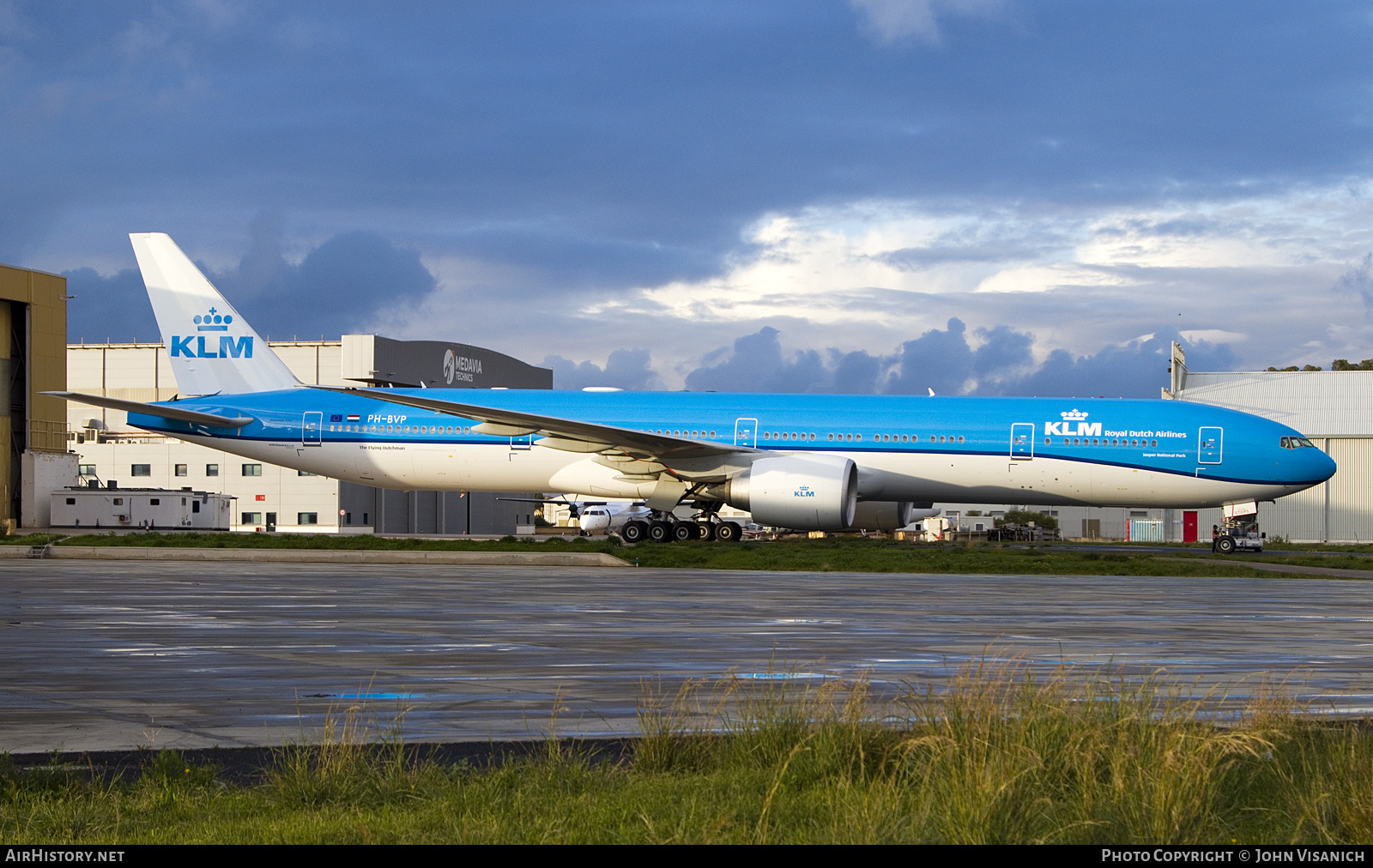 Aircraft Photo of PH-BVP | Boeing 777-306/ER | KLM - Royal Dutch Airlines | AirHistory.net #641703