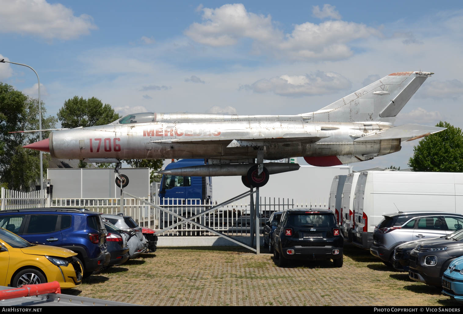Aircraft Photo of 1706 | Mikoyan-Gurevich MiG-21PF | AirHistory.net #641777