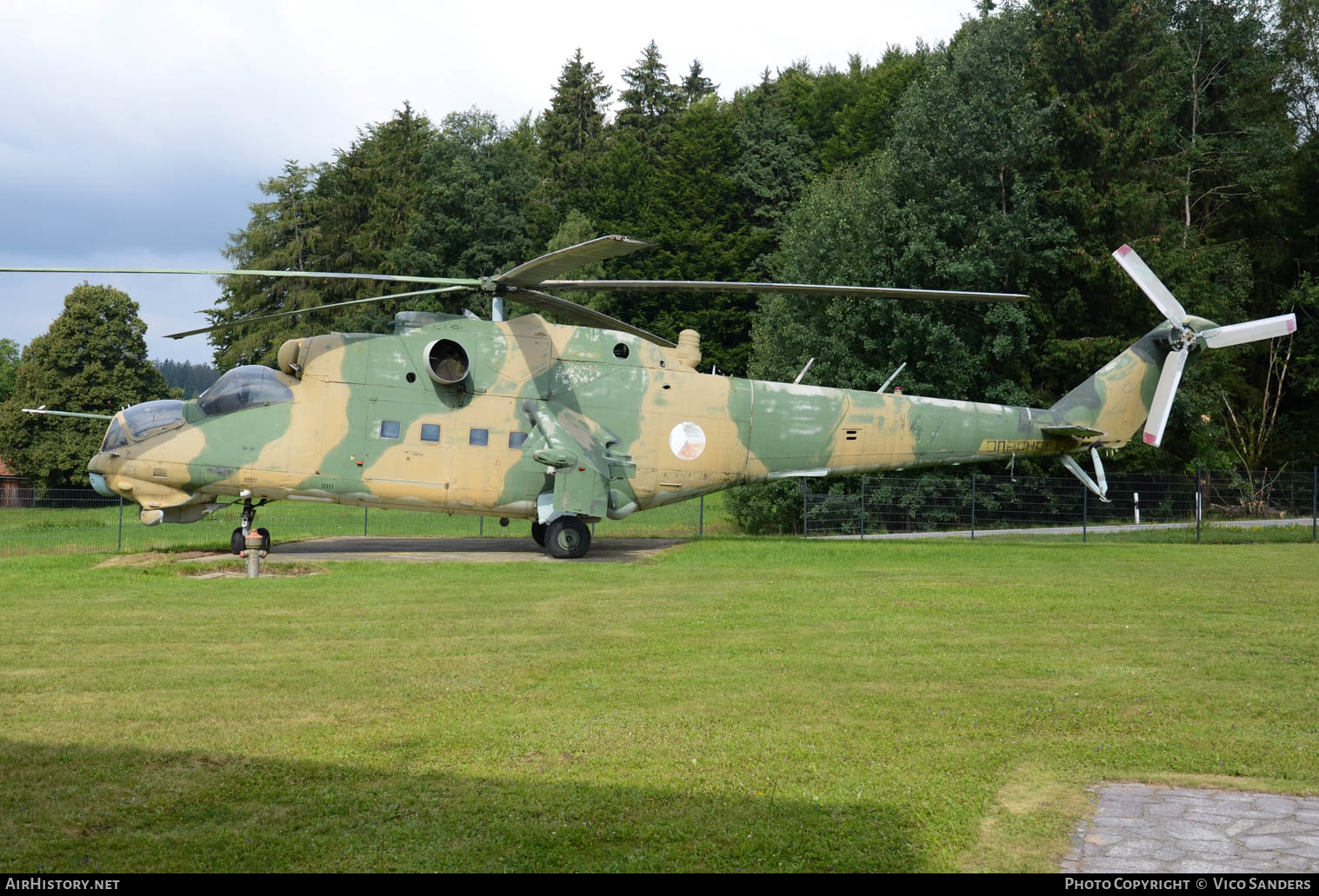 Aircraft Photo of 0147 | Mil Mi-24D | Czechia - Air Force | AirHistory.net #641792