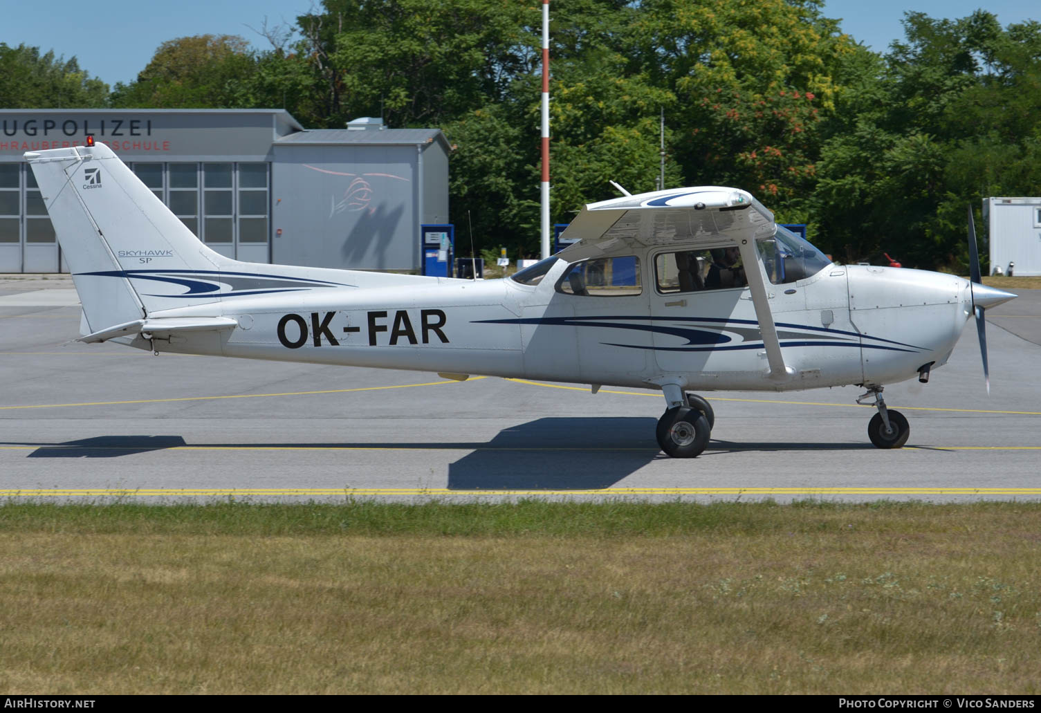 Aircraft Photo of OK-FAR | Cessna 172S Skyhawk SP | AirHistory.net #641863