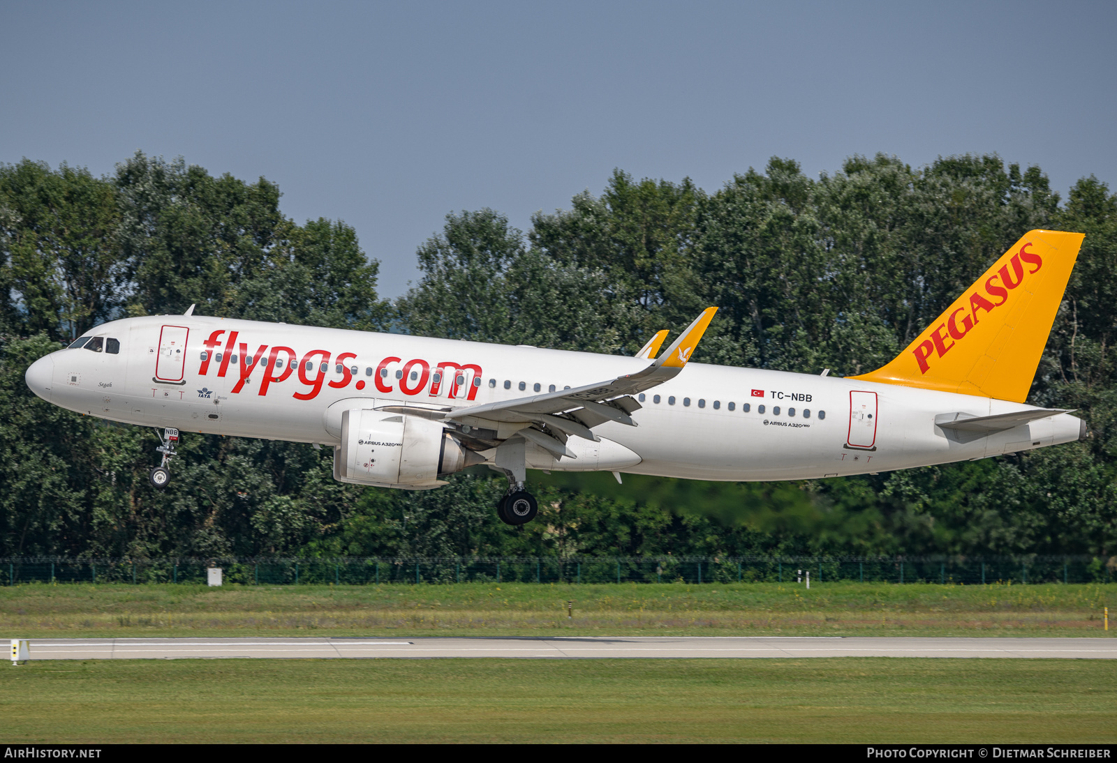 Aircraft Photo of TC-NBB | Airbus A320-251N | Pegasus Airlines | AirHistory.net #641911