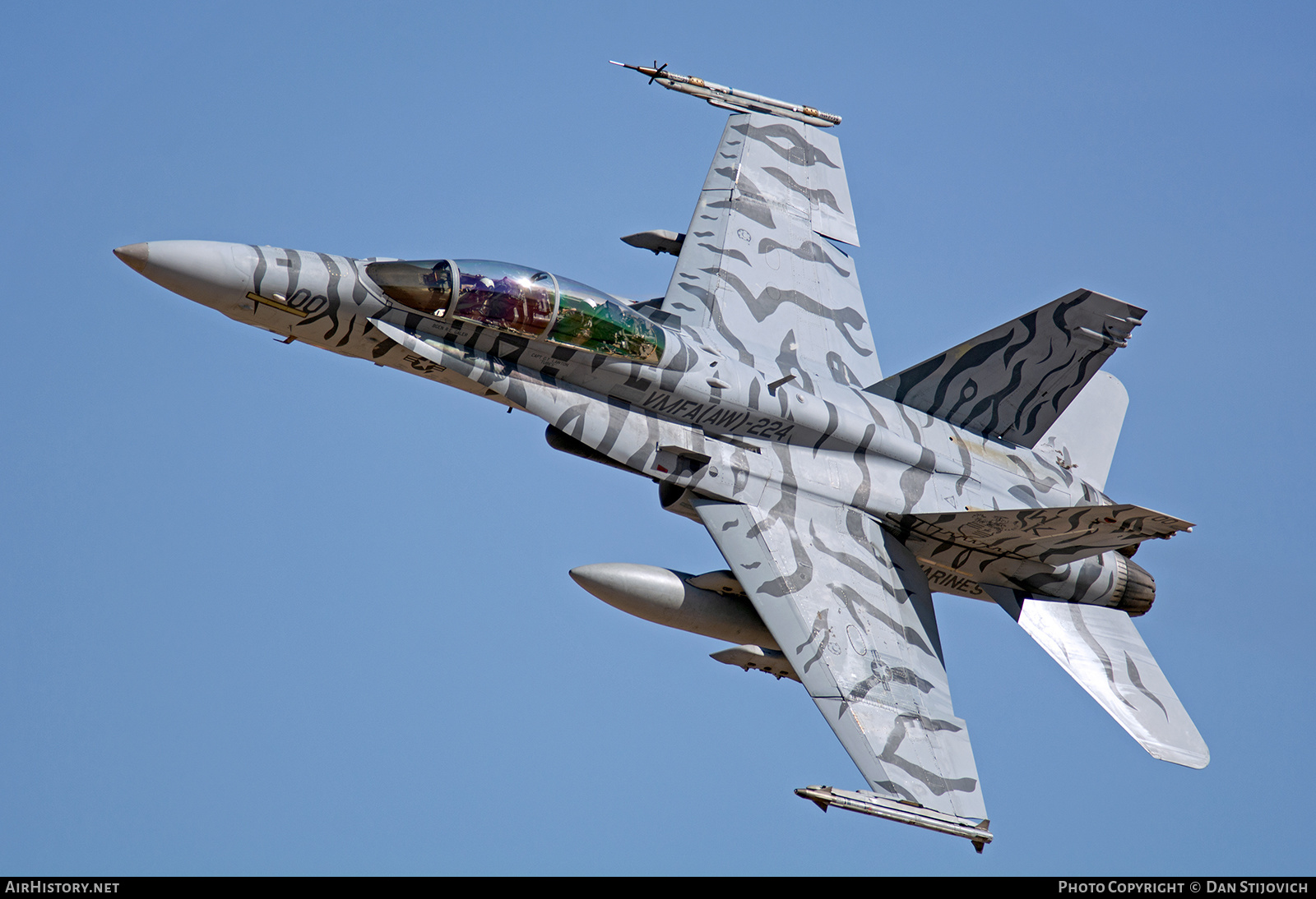 Aircraft Photo of 164886 | McDonnell Douglas F/A-18D(RC) Hornet | USA - Marines | AirHistory.net #641951