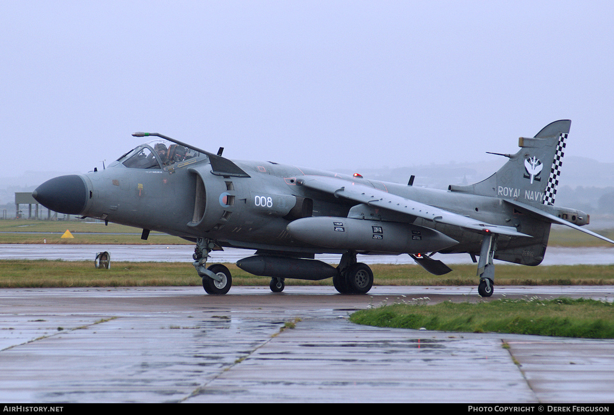 Aircraft Photo of ZE692 | British Aerospace Sea Harrier FA2 | UK - Navy | AirHistory.net #641952
