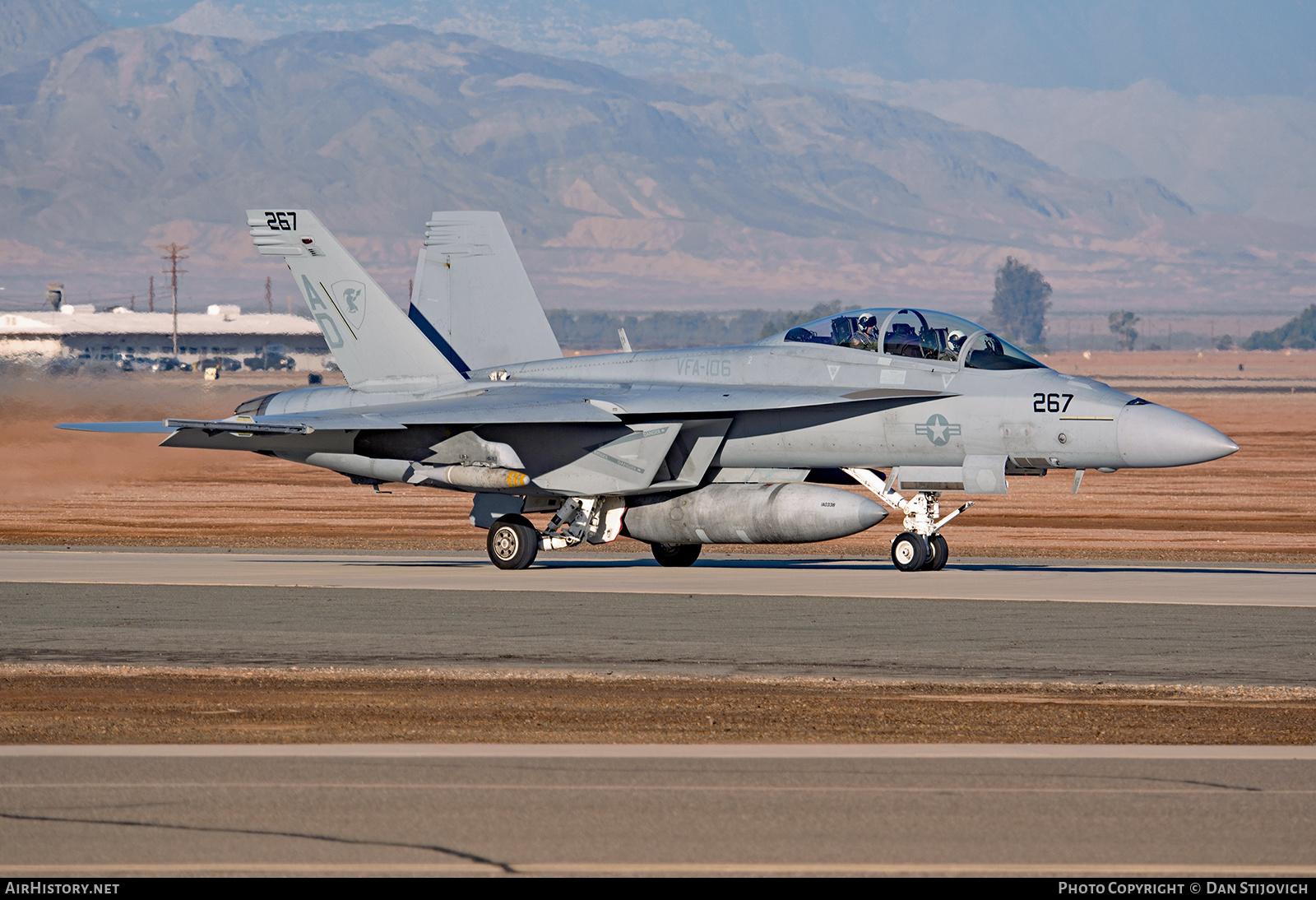 Aircraft Photo of 168887 | Boeing F/A-18F Super Hornet | USA - Navy | AirHistory.net #641984