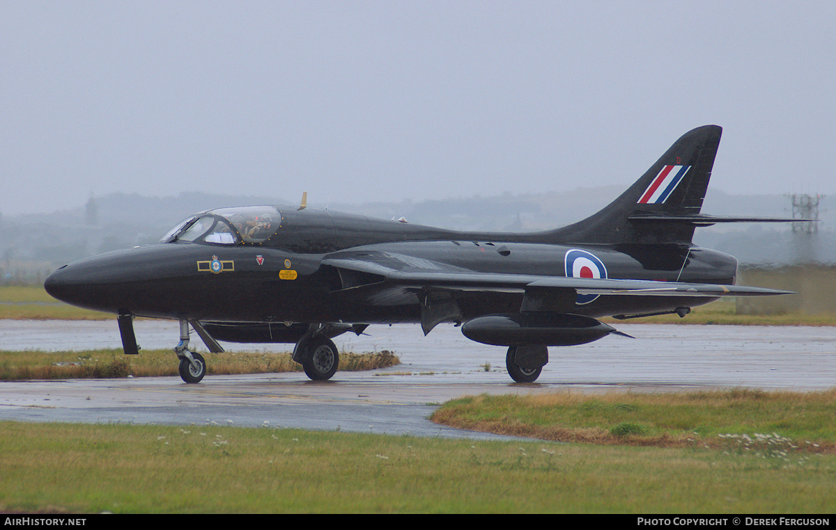Aircraft Photo of G-FFOX / WV318 | Hawker Hunter T7A | UK - Air Force | AirHistory.net #642012