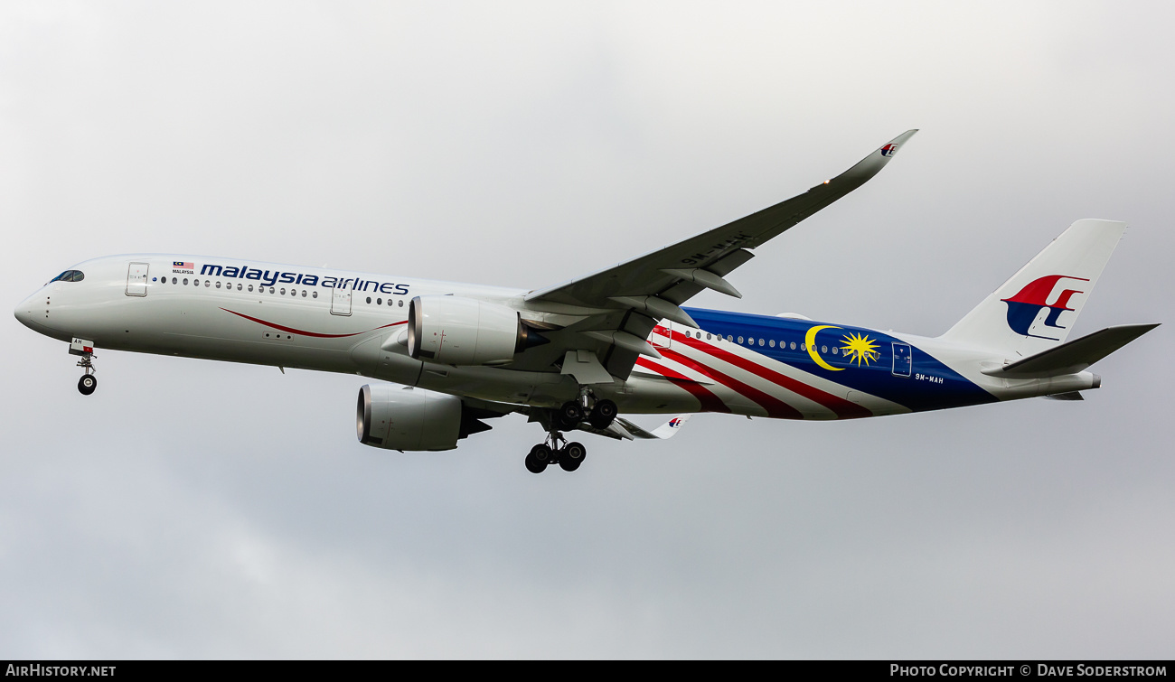 Aircraft Photo of 9M-MAH | Airbus A350-941 | Malaysia Airlines | AirHistory.net #642191