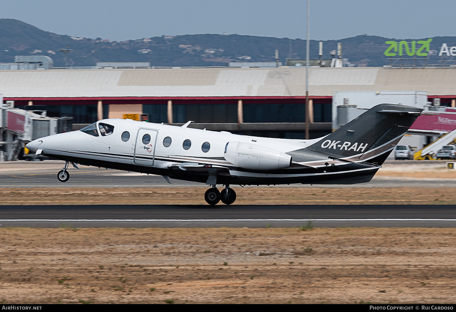 Aircraft Photo of OK-RAH | Beech Beechjet 400A/Nextant N400XT | AirHistory.net #642279