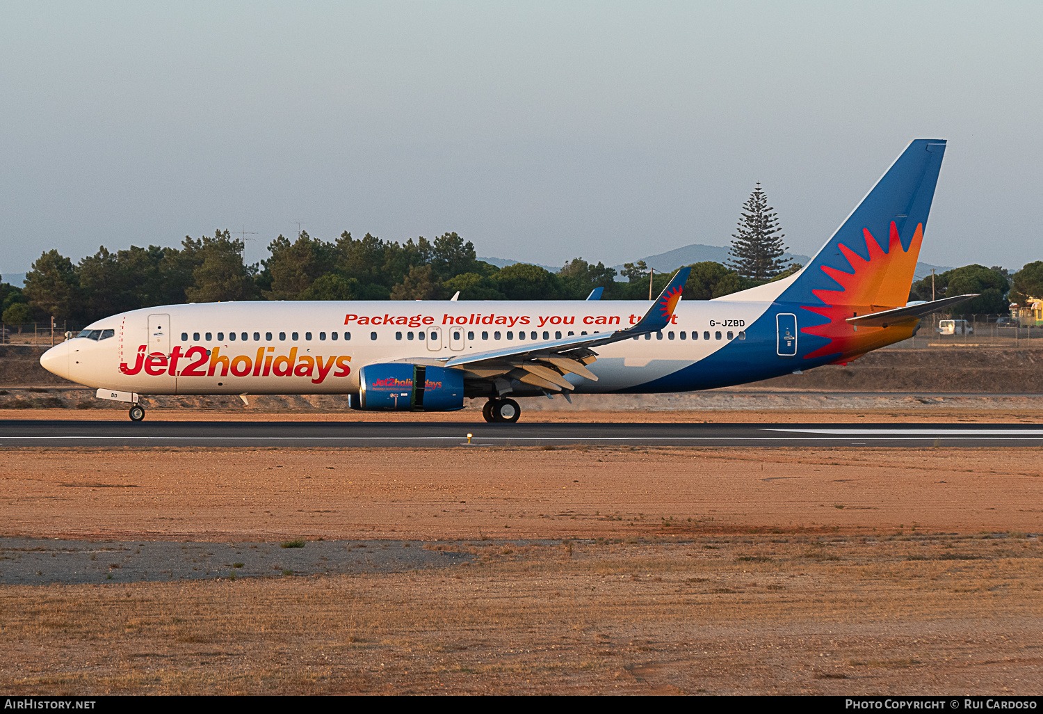 Aircraft Photo of G-JZBD | Boeing 737-800 | Jet2 Holidays | AirHistory.net #642422