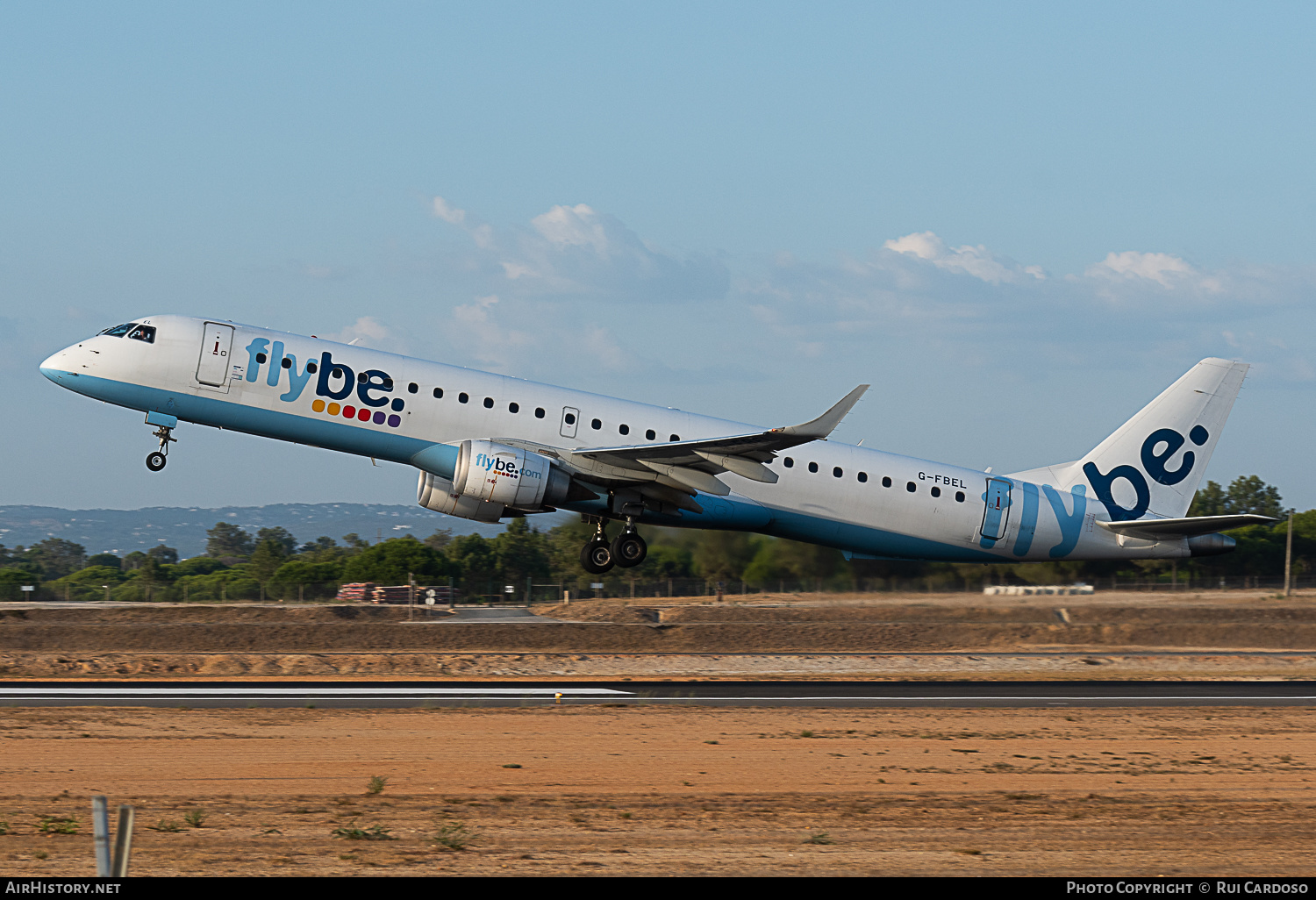 Aircraft Photo of G-FBEL | Embraer 195SR (ERJ-190-200SR) | Flybe | AirHistory.net #642424