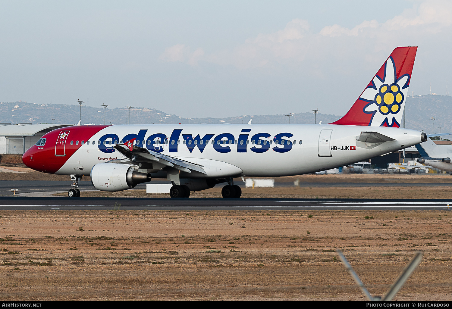 Aircraft Photo of HB-JJK | Airbus A320-214 | Edelweiss Air | AirHistory.net #642427
