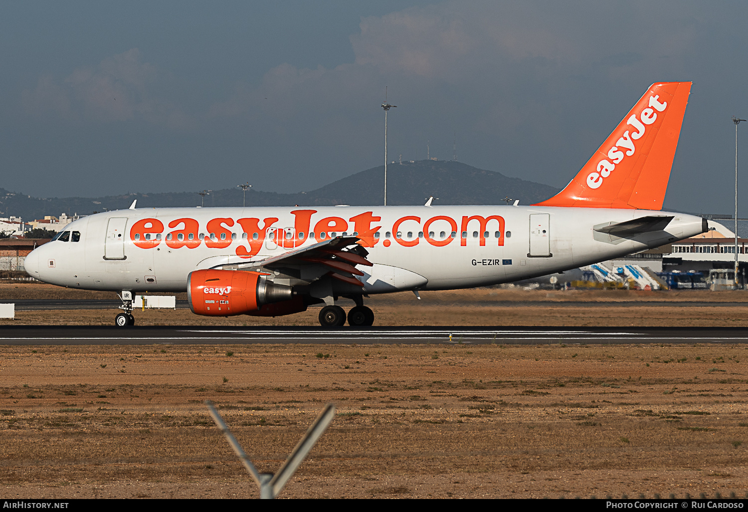 Aircraft Photo of G-EZIR | Airbus A319-111 | EasyJet | AirHistory.net #642429