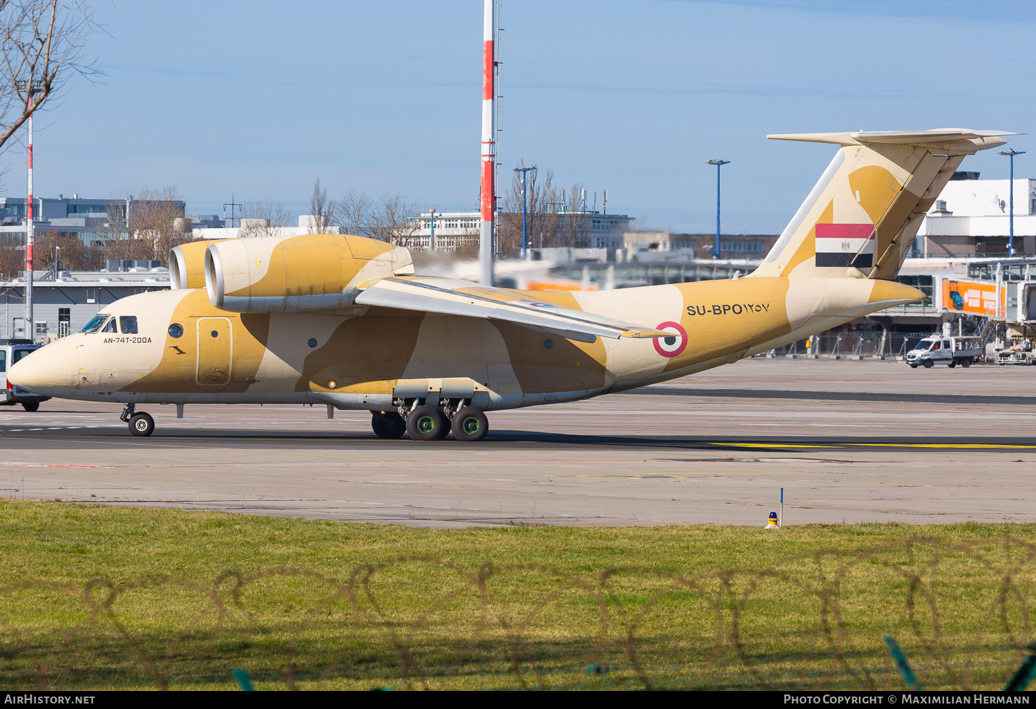 Aircraft Photo of 1257 | Antonov An-74T-200 | Egypt - Air Force | AirHistory.net #642502