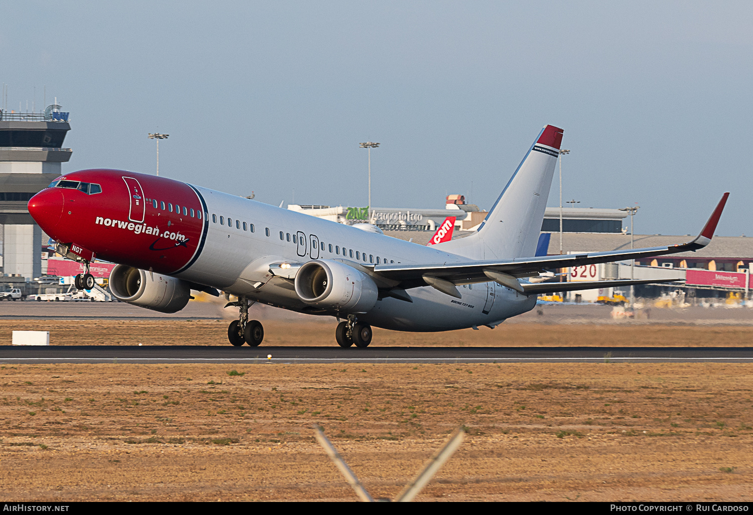 Aircraft Photo of LN-NGT | Boeing 737-8JP | Norwegian | AirHistory.net #642520