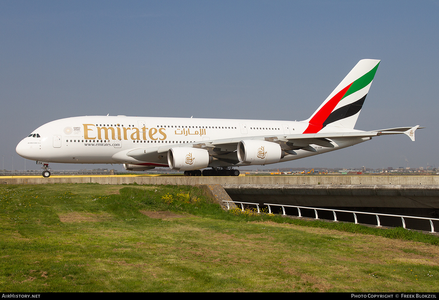 Aircraft Photo of A6-EDW | Airbus A380-861 | Emirates | AirHistory.net #642536
