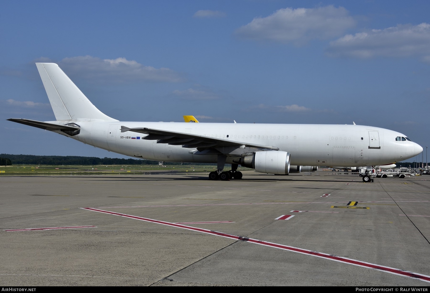 Aircraft Photo of S5-ABW | Airbus A300B4-605R(F) | Solinair | AirHistory.net #642707