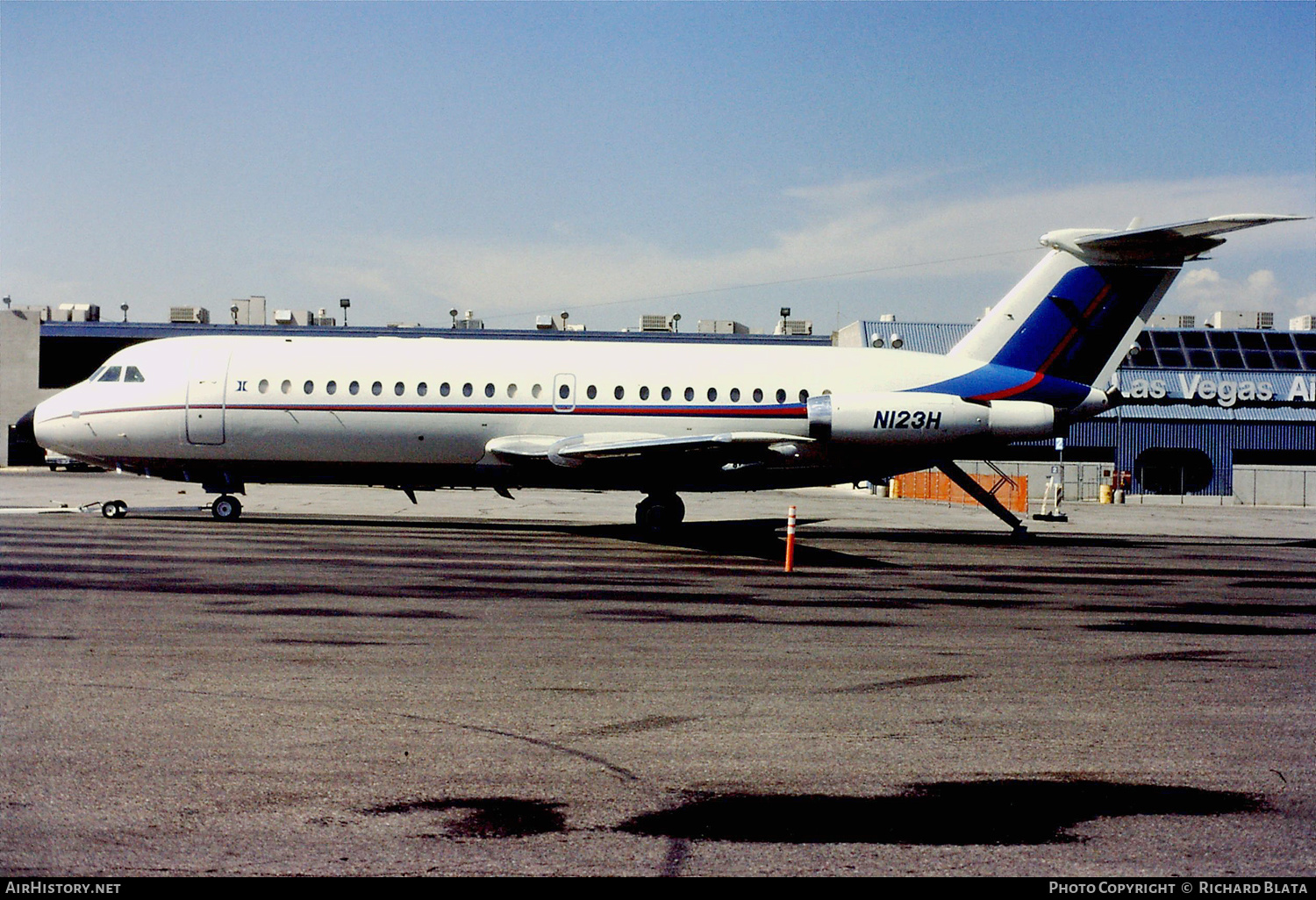Aircraft Photo of N123H | BAC 111-414EG One-Eleven | Hilton Hotels | AirHistory.net #642779