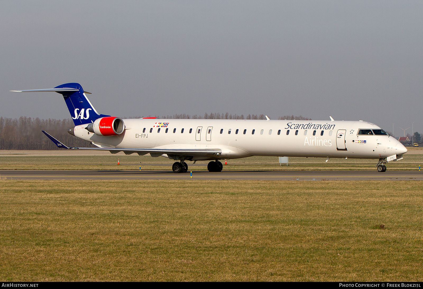 Aircraft Photo of EI-FPJ | Bombardier CRJ-900LR (CL-600-2D24) | Scandinavian Airlines - SAS | AirHistory.net #642892