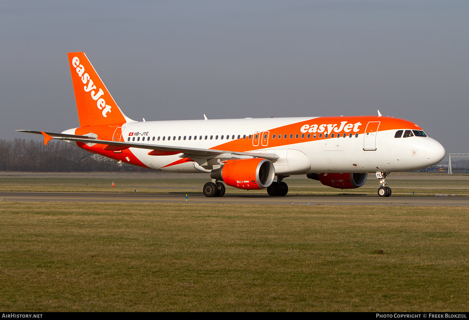 Aircraft Photo of HB-JYE | Airbus A320-214 | EasyJet | AirHistory.net #642922