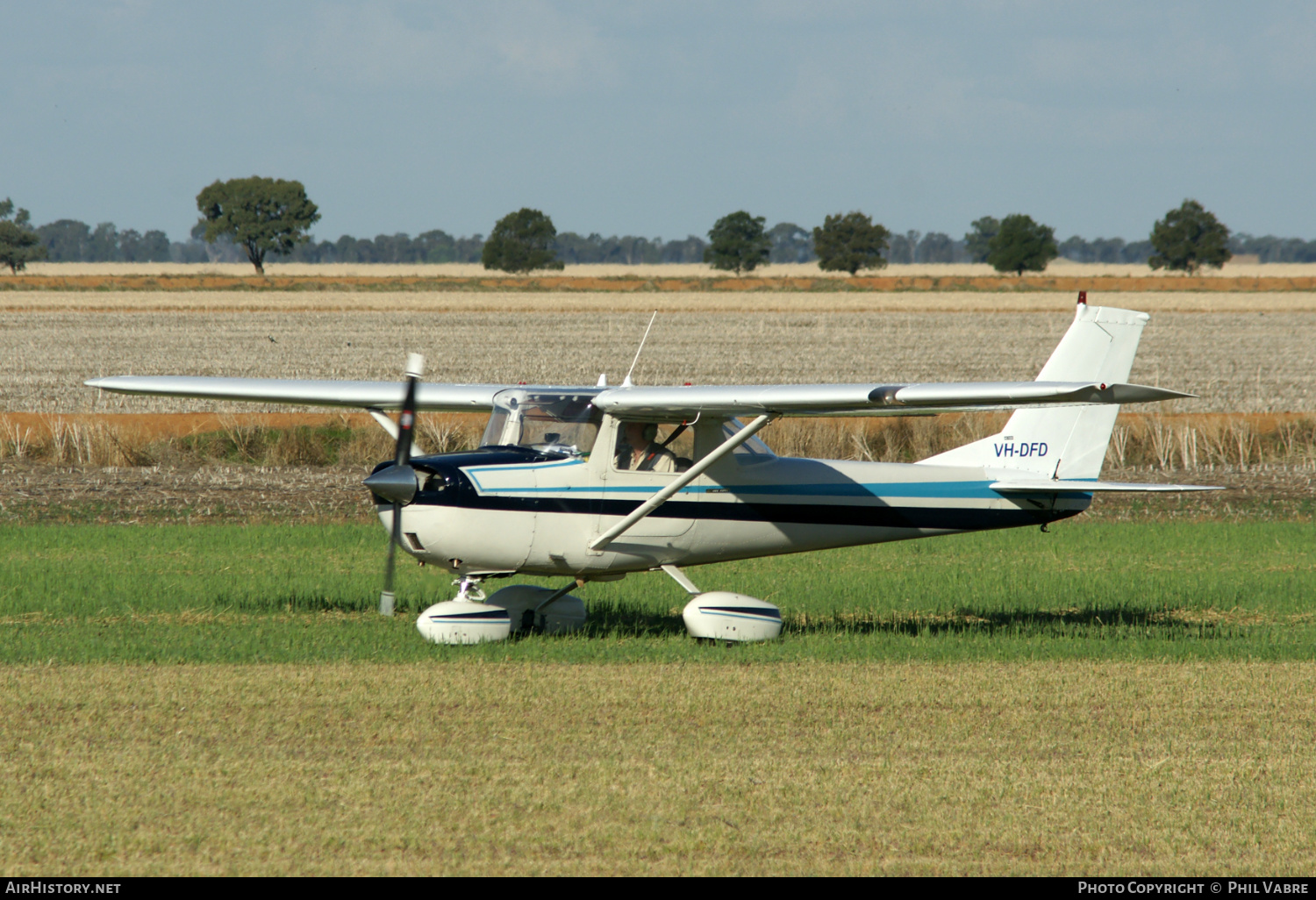 Aircraft Photo of VH-DFD | Cessna 150F | AirHistory.net #642951