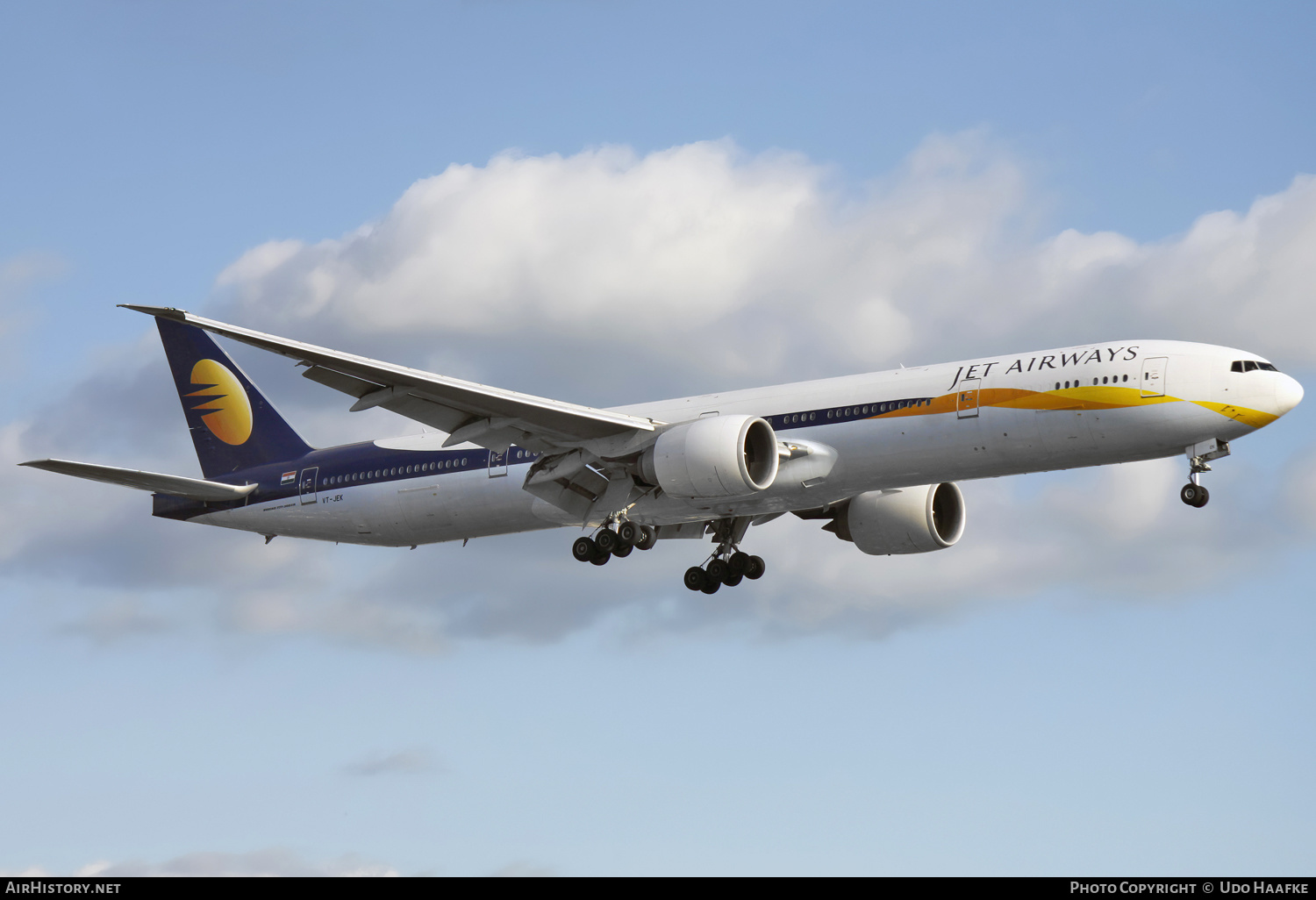 Aircraft Photo of VT-JEK | Boeing 777-35E/ER | Jet Airways | AirHistory.net #642997