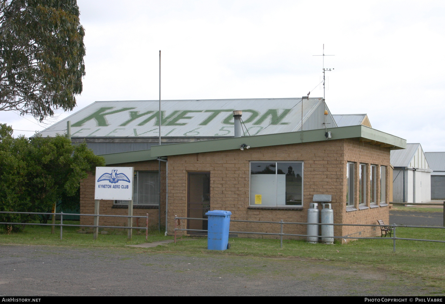 Airport photo of Kyneton (YKTN) in Victoria, Australia | AirHistory.net #643007
