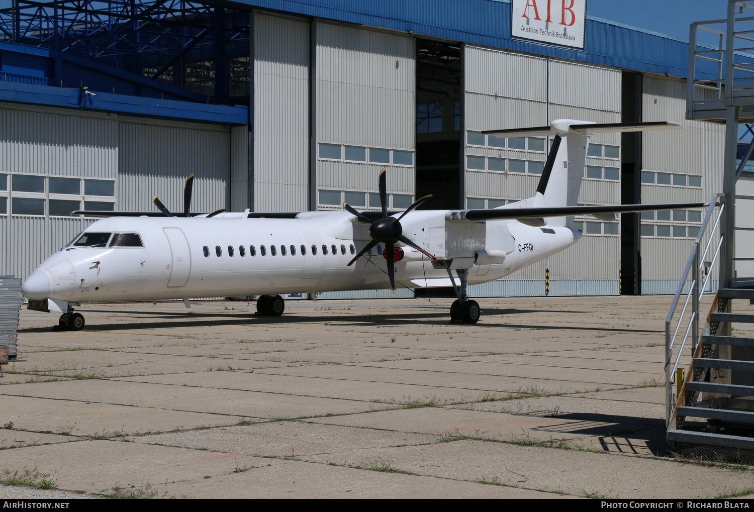 Aircraft Photo of C-FFQI | Bombardier DHC-8-401 Dash 8 | AirHistory.net #643010