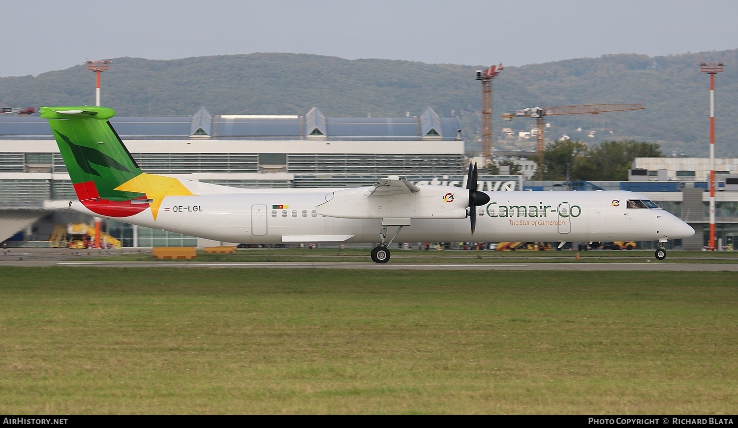 Aircraft Photo of OE-LGL | Bombardier DHC-8-402 Dash 8 | Camair-Co | AirHistory.net #643061