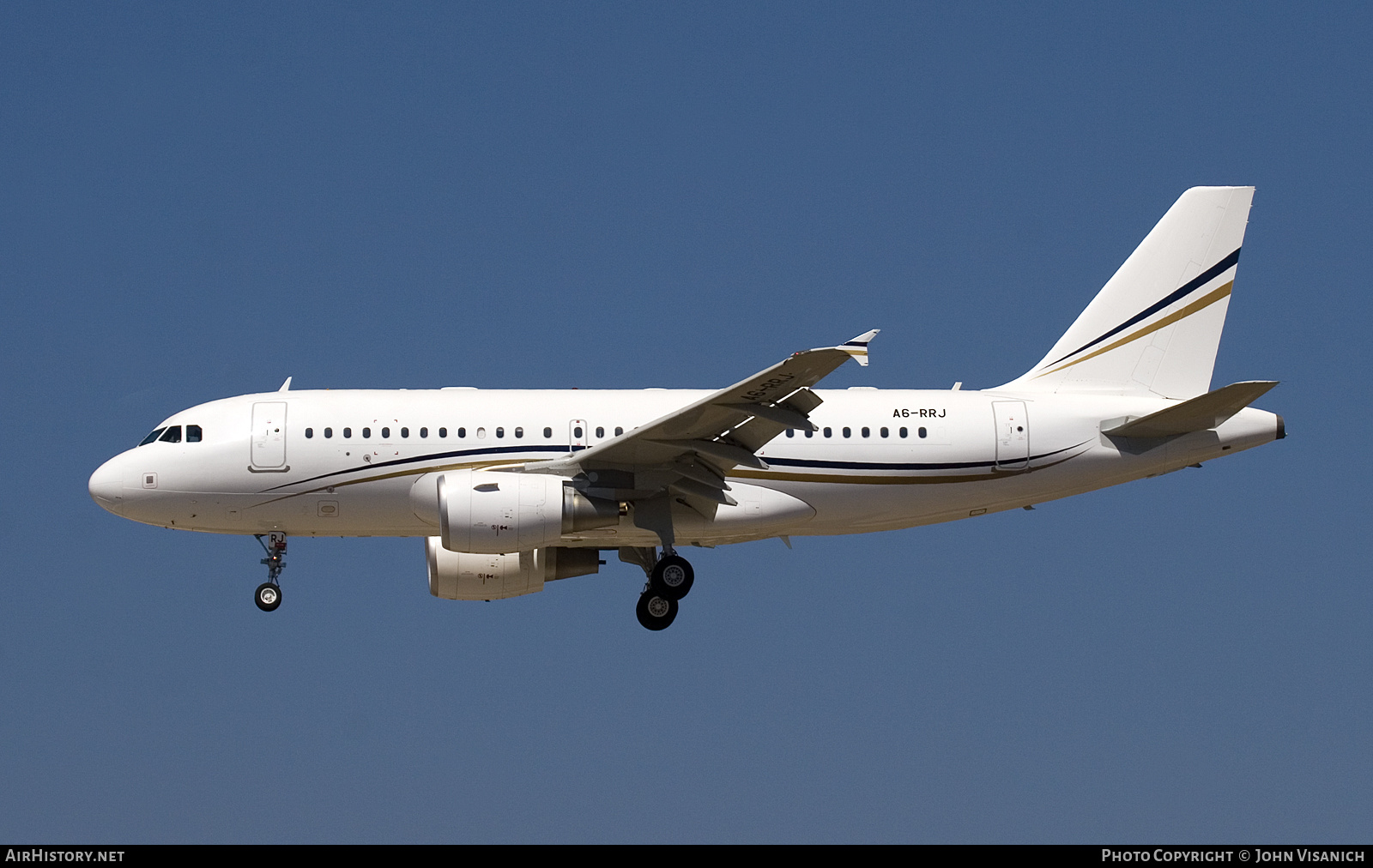 Aircraft Photo of A6-RRJ | Airbus ACJ319 (A319-115/CJ) | AirHistory.net #643062